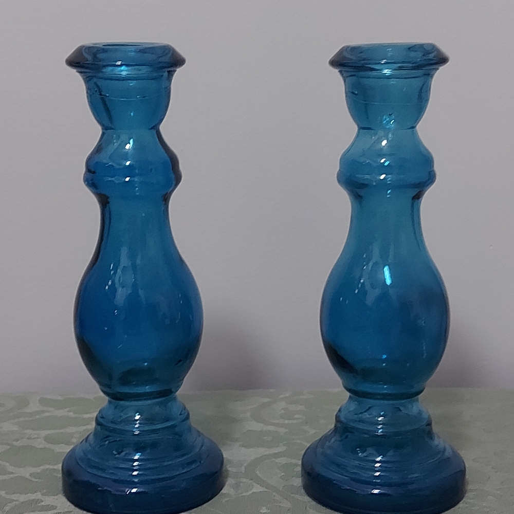 VIDRIOS San Miguel’s Elegant Blue Glass Candle Holders